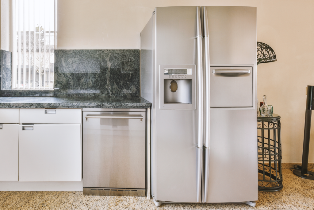 إصلاح الثلاجة.png